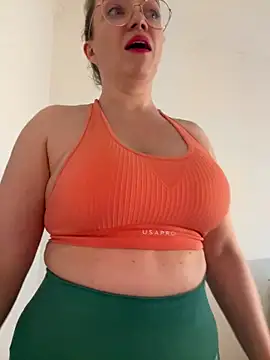 FemDom RubyKnightXXO online show from 04-08-26, 03:57