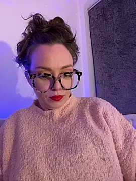 FemDom RubyKnightXXO online show from 03-01-25, 09:48