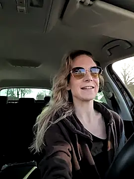 NaomiAndFriends online show from 03-07-25, 08:34