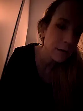 NaomiAndFriends online show from 02-05-25, 02:16