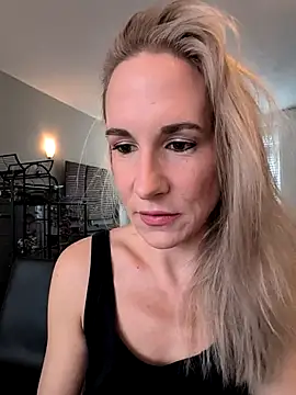 NaomiAndFriends online show from 09-09-25, 07:51