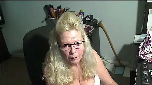 XTRAHORNYONE online show from 11-16-25, 02:38