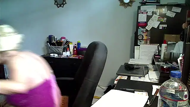 XTRAHORNYONE online show from 03-29-26, 05:14