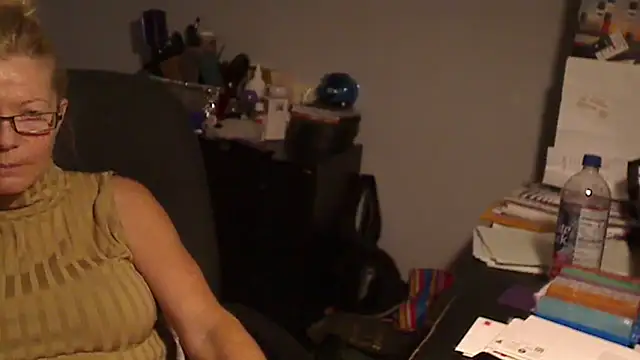 XTRAHORNYONE online show from 01-11-25, 12:22