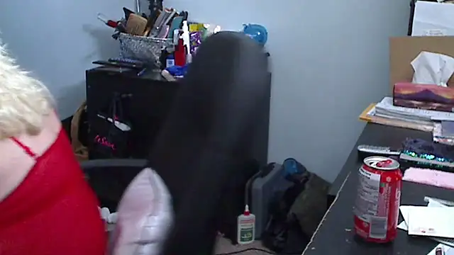 XTRAHORNYONE online show from 02-25-25, 04:04