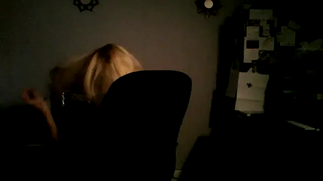 XTRAHORNYONE online show from 10-12-25, 12:56