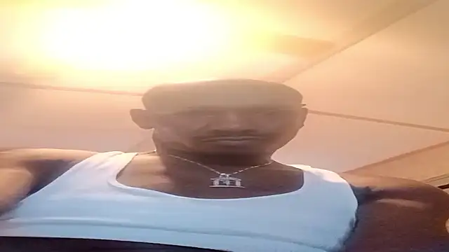 RinsingWood84 online show from 12-20-25, 07:17