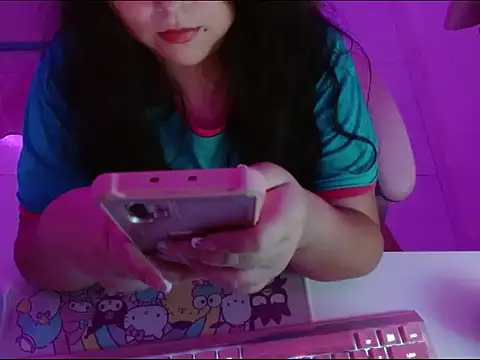 Snapshot of KittyK3 chatting on 02-17-26, 04:21 KittyK3 online show from 02-17-26, 04:21