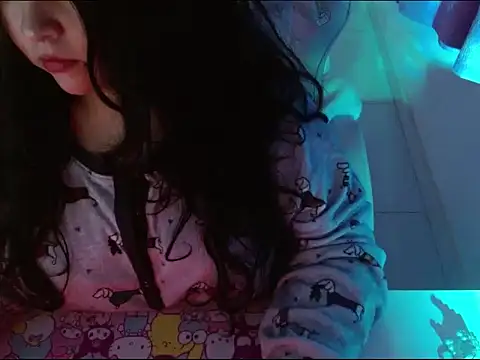 Snapshot of KittyK3 chatting on 10-02-25, 03:43 KittyK3 online show from 10-02-25, 03:43