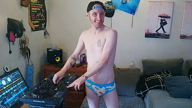 pyrowuff online show from 07-27-26, 07:54
