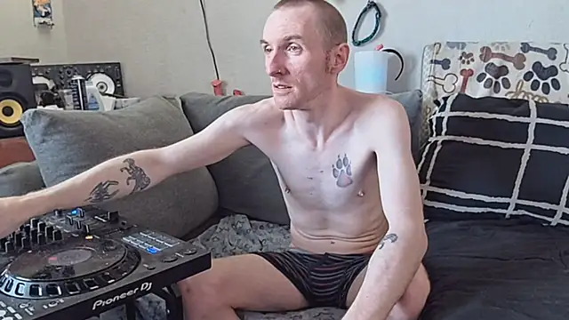 pyrowuff online show from 03-05-26, 09:33