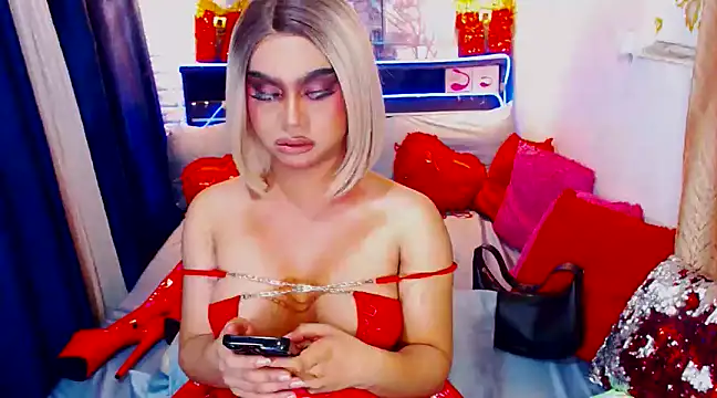 Snapshot of TsGoddessNhicolle chatting on 01-26-25, 01:36 TsGoddessNhicolle online show from 01-26-25, 01:36