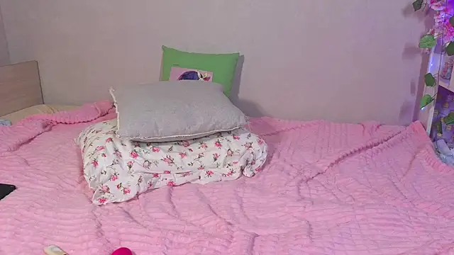  Sweety pie  online show from 11-29-25, 04:23