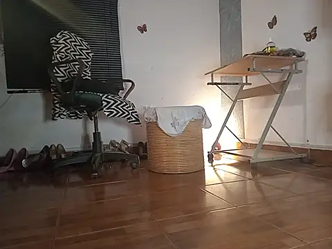 sharom smith1 online show from 04-23-26, 06:20