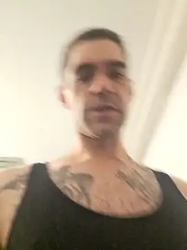 Snapshot of 2223joker chatting on 11-19-25, 01:05 2223joker online show from 11-19-25, 01:05