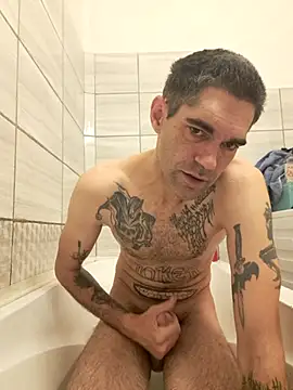 Snapshot of 2223joker chatting on 11-22-25, 03:33 2223joker online show from 11-22-25, 03:33