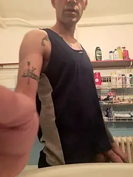 Snapshot of 2223joker chatting on 02-15-26, 08:08 2223joker online show from 02-15-26, 08:08