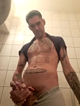 Snapshot of 2223joker chatting on 12-05-25, 07:40 2223joker online show from 12-05-25, 07:40