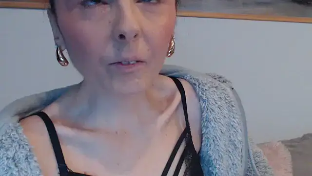 Snapshot of cleophee chatting on 01-17-26, 08:07 cleophee online show from 01-17-26, 08:07