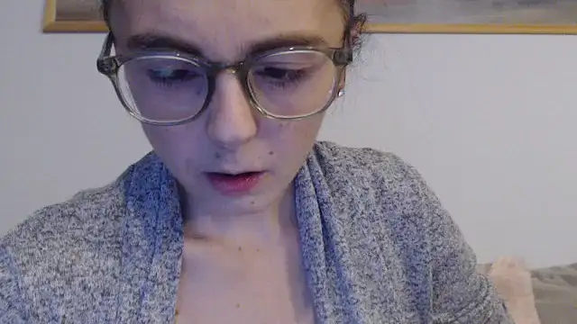 cleophee online show from 10-31-25, 06:32