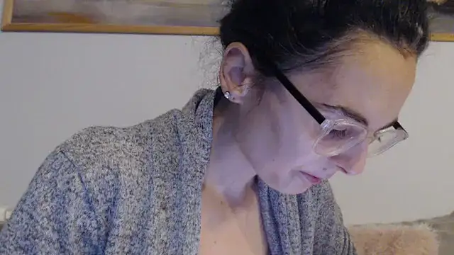 Snapshot of cleophee chatting on 02-06-26, 06:53 cleophee online show from 02-06-26, 06:53