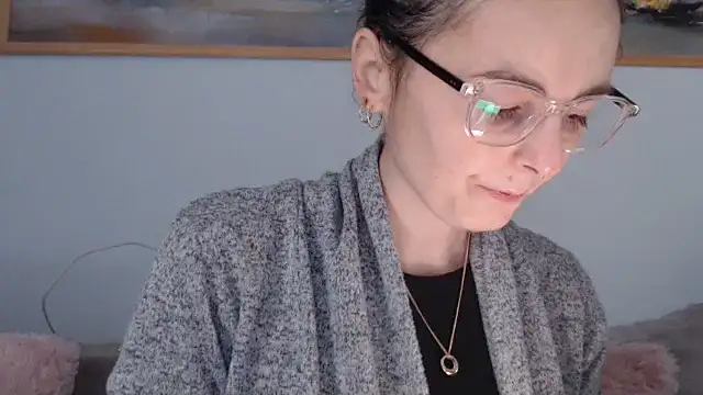 cleophee online show from 03-24-26, 06:24