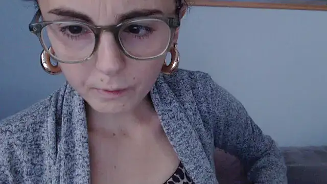 cleophee online show from 11-26-25, 08:14