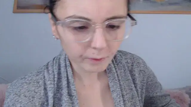 cleophee online show from 04-17-26, 05:43