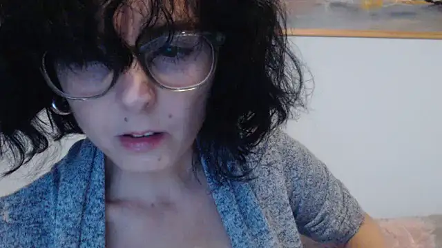 cleophee online show from 11-16-25, 07:57