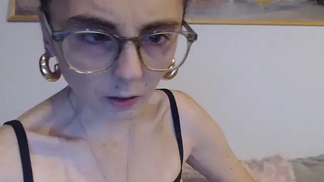 cleophee online show from 10-06-25, 05:41