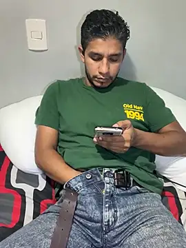 Darkdickhard online show from 10-17-25, 03:21