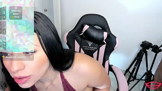 wandaxs69 online show from 03-26-26, 11:30