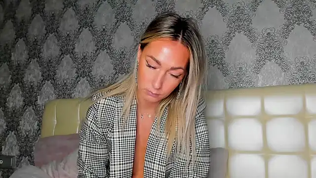 StarryHanna online show from 01-11-26, 11:55