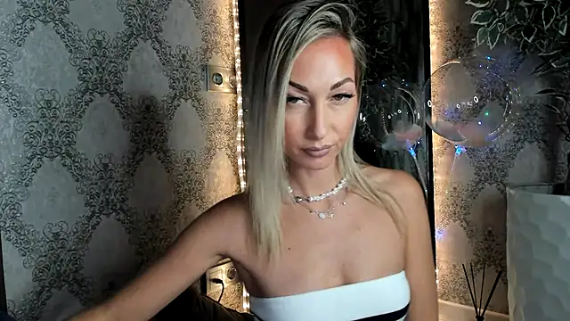 StarryHanna online show from 03-17-25, 10:40