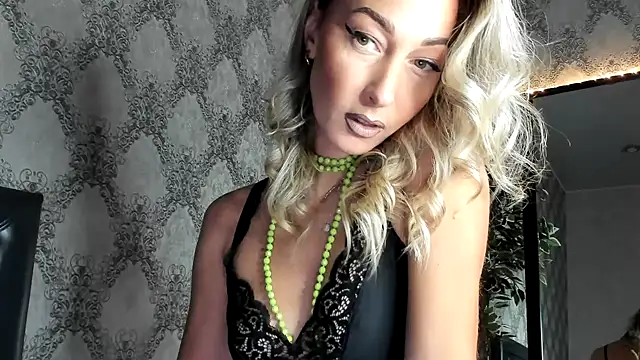 StarryHanna online show from 02-24-25, 07:19