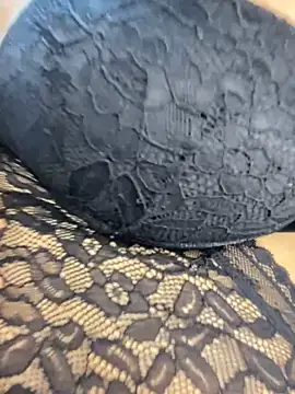 Snapshot of -Camila chatting on 12-18-24, 02:53 -Camila online show from 12-18-24, 02:53