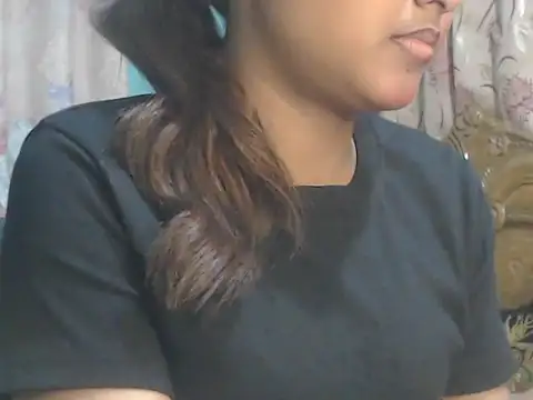 NancyRuvi online show from 02-10-26, 04:28