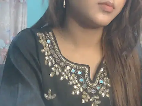Snapshot of NancyRuvi chatting on 04-09-26, 03:18 NancyRuvi online show from 04-09-26, 03:18