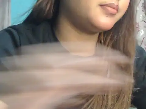 NancyRuvi online show from 10-26-25, 04:51