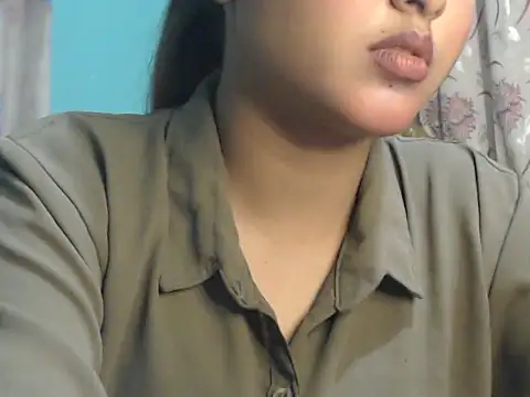 NancyRuvi online show from 10-16-25, 04:37