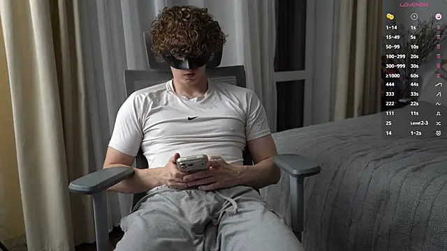 Snapshot of BumBuster69 chatting on 05-06-26, 08:24 BumBuster69 online show from 05-06-26, 08:24