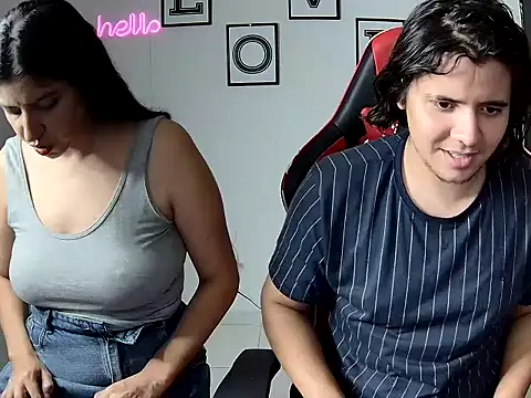 Snapshot of kim_sex_hot chatting on 09-08-25, 11:37 kim sex hot online show from 09-08-25, 11:37