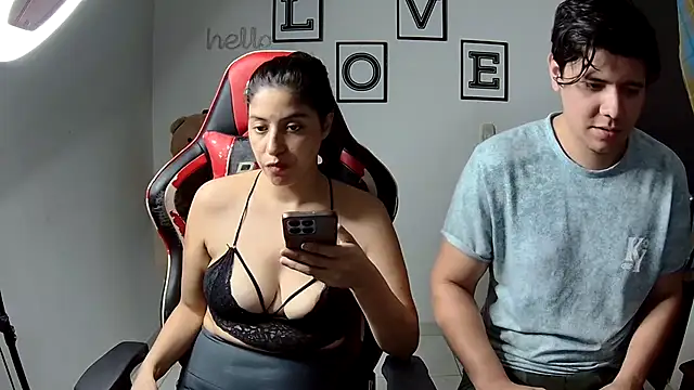 Snapshot of kim_sex_hot chatting on 10-15-25, 09:23 kim sex hot online show from 10-15-25, 09:23