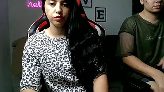 Snapshot of kim_sex_hot chatting on 10-23-25, 11:03 kim sex hot online show from 10-23-25, 11:03