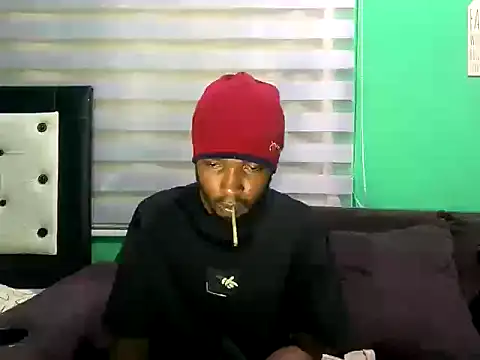 Snapshot of Theophilus123@xh chatting on 06-05-26, 04:06 Theophilus123xh online show from 06-05-26, 04:06