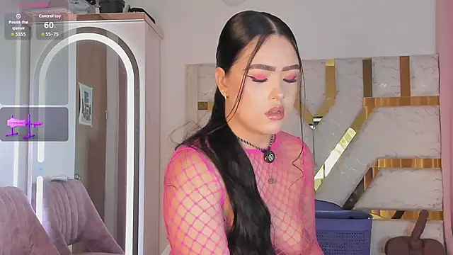 Snapshot of sophy_champagne chatting on 07-01-26, 01:06 sophy champagne online show from 07-01-26, 01:06