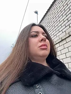 Sara Slow online show from 01-24-25, 10:32