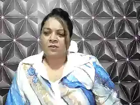Snapshot of IndianDelia chatting on 06-06-26, 03:39 IndianDelia online show from 06-06-26, 03:39