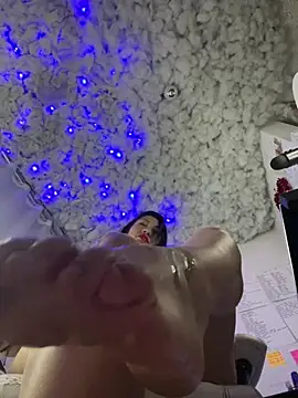 Snapshot of Natasha_boobs_latina chatting on 01-15-25, 01:56 Natasha boobs latina online show from 01-15-25, 01:56