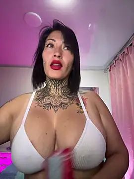 Natasha boobs latina online show from 01-10-26, 05:08
